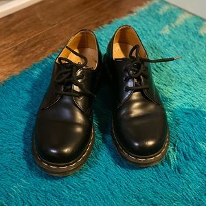 Dr. Martens 1461 WOMEN'S SMOOTH LEATHER OXFORD SHOES